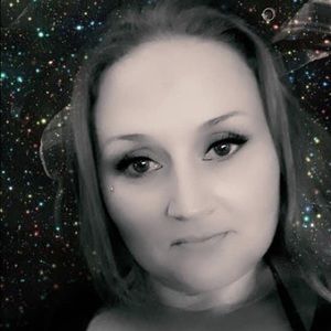 Meet your Posher, Brittney